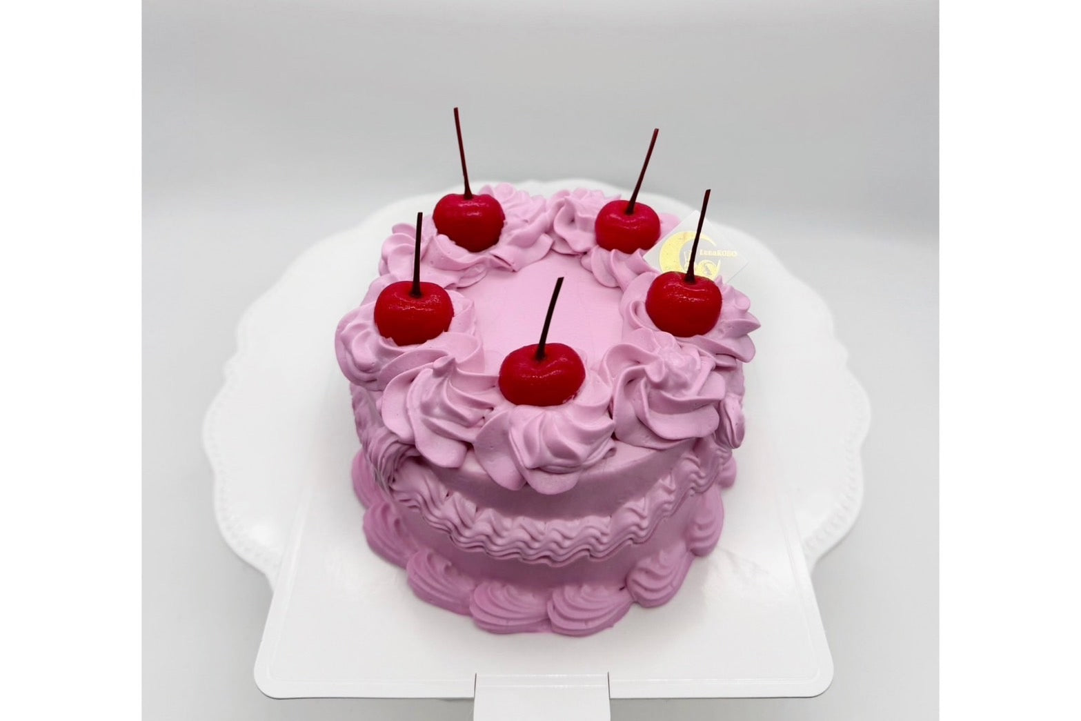 Cherries Cake – 【オーダーケーキの通販・専⾨店】⼤阪堀江の