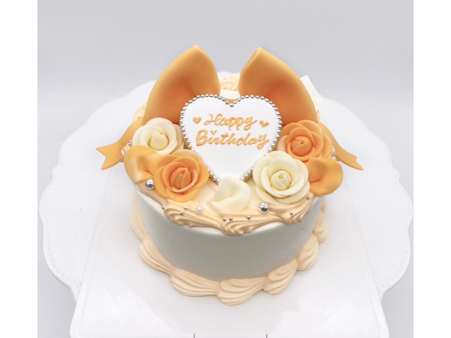 Ribbon and rose Cake – 【オーダーケーキの通販・専⾨店】⼤阪堀江のルナコーボーLunaKOBO